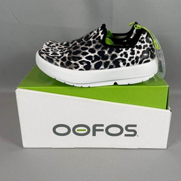 OOFOS Shoes - Oofos OOmg Eezee Recovery Sneakers Womens 5 Cheetah Slip-On Light Shoes New NIB